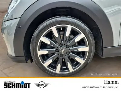 Gebraucht Mini Cooper Classic 136 PS (100 kW) 2021 Grau Kleinwagen