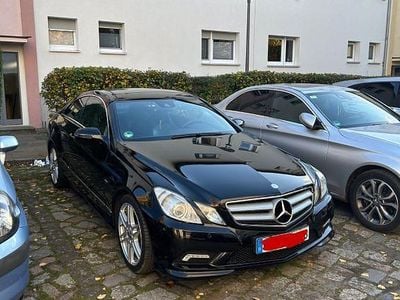 Gebraucht Mercedes E350 AMG 292 PS (214 kW) 2009 Schwarz Coupé
