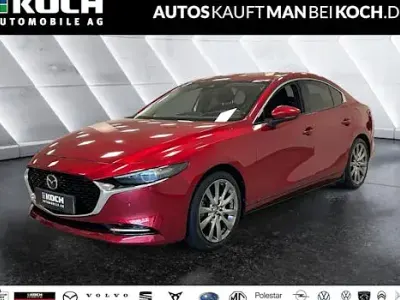 Używany Mazda 3 180 KM (132 kW) 2021 Czerwony Sedan/Limuzyna
