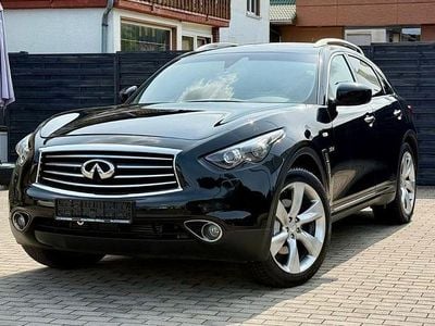Infiniti QX70