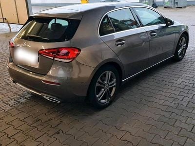 Second-hand Mercedes A200 150 CP (110 kW) 2020 Gri Berlinǎ