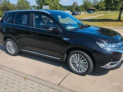 Mitsubishi Outlander P-HEV