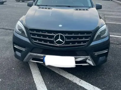Gebraucht Mercedes ML350 258 PS (189 kW) 2012 Grau SUV
