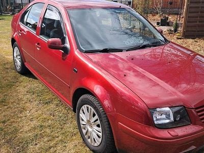 Gebraucht VW Bora 101 PS (74 kW) 1998 Rot Limousine