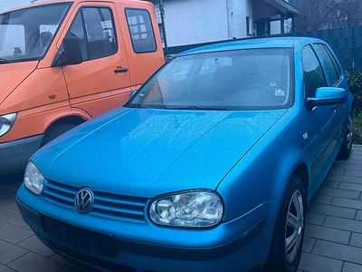 Gebraucht VW Golf IV 75 PS (55 kW) 2003 Blau Kleinwagen