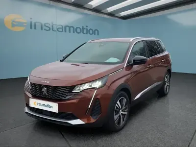 Gebraucht Peugeot 5008 Allure 136 PS (100 kW) 2023 Braun SUV