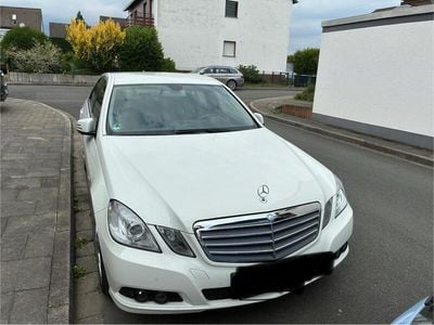 Mercedes E200