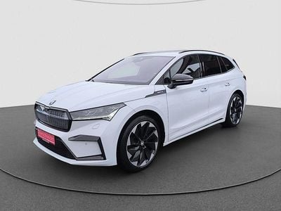 Weiss Gebraucht 2023 Skoda Enyaq iV SportLine SUV | 33.990 € (Fairer Preis)