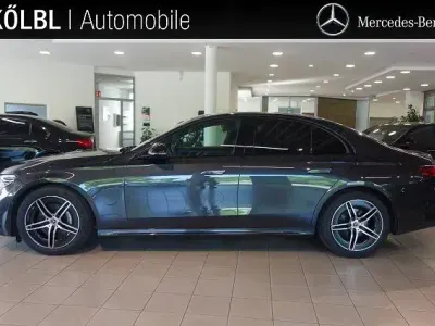 Gebraucht Mercedes E220 AMG line 197 PS (144 kW) 2025 Lack graphitgrau Limousine