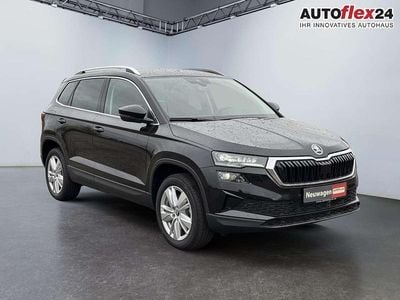 Neu Skoda Karoq Selection 150 PS (110 kW) 2026 Schwarzmagic perleffekt SUV