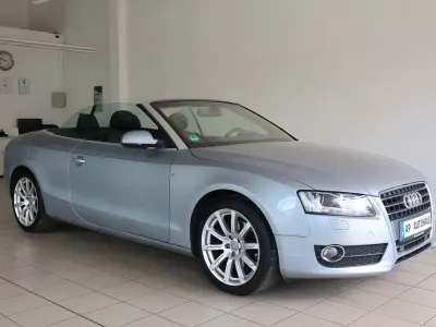 Gebraucht Audi A5 Cabriolet S-Line 179 PS (131 kW) 2010 Monzasilber Cabrio