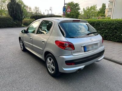 Peugeot 206+