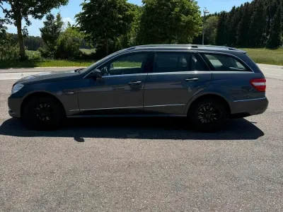 Gebraucht Mercedes 200 136 PS (100 kW) 2011 Grau Kombi