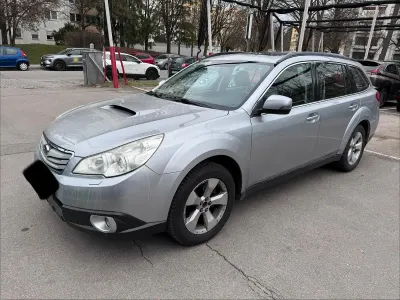 Käytetty Subaru Outback 150 HP (110 kW) 2012 Hopea Farmari