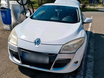 Second-hand Renault Mégane Coupé 130 CP (95 kW) 2009 Alb Coupe