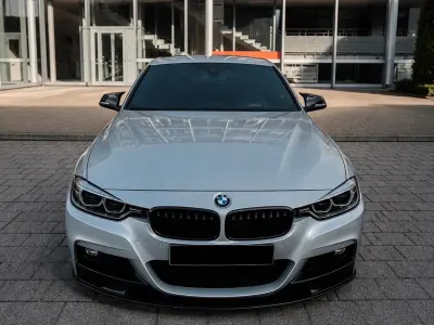 Gebraucht BMW 330 258 PS (189 kW) 2013 Silber Limousine