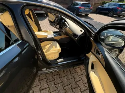 Gebraucht Audi A6 Comfort 245 PS (180 kW) 2013 Schwarz Kombi