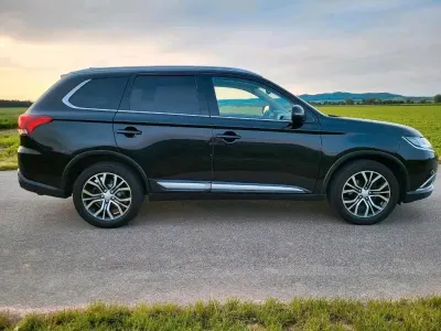 Gebraucht Mitsubishi Outlander 150 PS (110 kW) 2017 Schwarz SUV