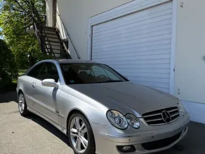 Gebraucht Mercedes CLK500 Avantgarde 387 PS (284 kW) 2007 Silber Coupé