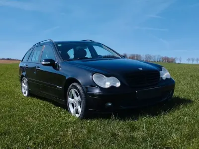 Second-hand Mercedes C180 Elegance 143 CP (105 kW) 2006 Negru Break