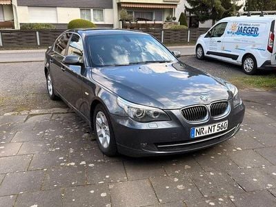 Gebraucht BMW 523 190 PS (139 kW) 2007 Grau Limousine