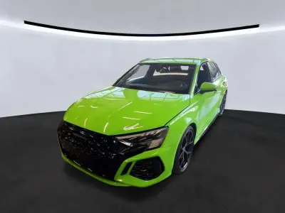 Gebraucht Audi RS3 Sport 400 PS (294 kW) 2024 Grün Limousine