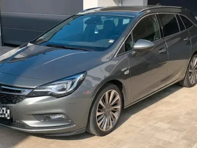 Używany Opel Astra Innovation 200 KM (147 kW) 2016 Szary Kombi