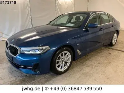 Gebraucht BMW 520 Sport Line 204 PS (150 kW) 2021 Blau Limousine
