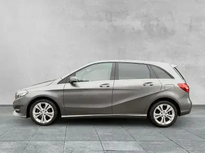 Gebraucht Mercedes B180 Urban 109 PS (80 kW) 2016 Grau Van / Kleinbus