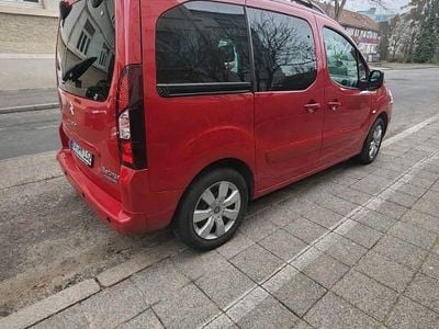 Gebraucht Citroën Berlingo PureTech 110 PS (80 kW) 2017 Rot Van / Kleinbus