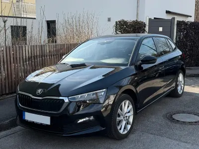 Occasion Skoda Scala Clever 110 ch (80 kW) 2021 Noir Citadine