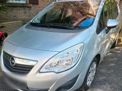 Gebraucht Opel Meriva 120 PS (88 kW) 2010 Silber Van / Kleinbus