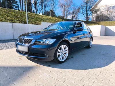 Second-hand BMW 325 218 CP (160 kW) 2006 Albastru Berlinǎ