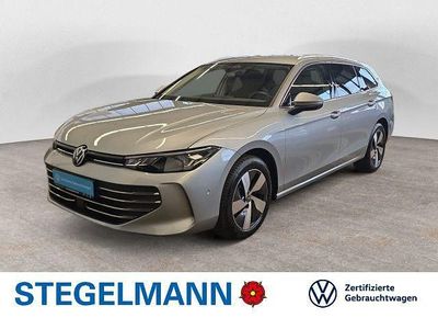 Oyster silver metallic Gebraucht 2025 VW Passat Business Kombi | 32.790 € (Superpreis)
