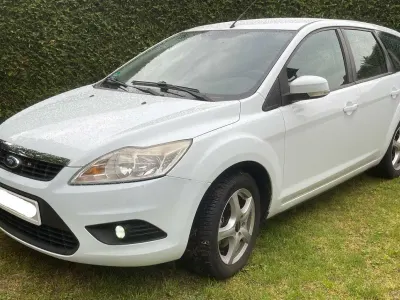 Używany Ford Focus 109 KM (80 kW) 2006 Biały Kombi