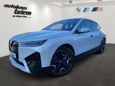 Gebraucht BMW iX Sport Line 239 kW (326 PS) 2023 Mineralweiß SUV