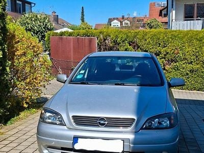 Usata Opel Astra Njoy 84 CV (61 kW) 2003 Argento Berlina