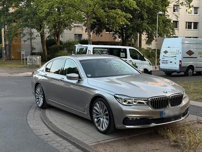 BMW 730
