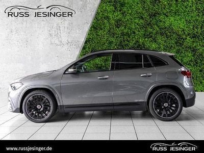 Grau Gebraucht 2025 Mercedes GLA180 AMG line SUV | 41.850 € (Fairer Preis)