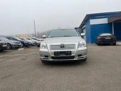 Silber Gebraucht 2003 Toyota Avensis Sol Kleinwagen | 4.900 € (Etwas zu teuer)