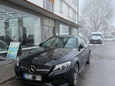 Schwarz Gebraucht 2016 Mercedes C180 Limousine | 16.990 € (Fairer Preis)