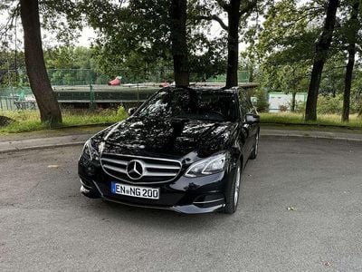Gebraucht Mercedes E200 156 PS (114 kW) 2014 Schwarz Limousine