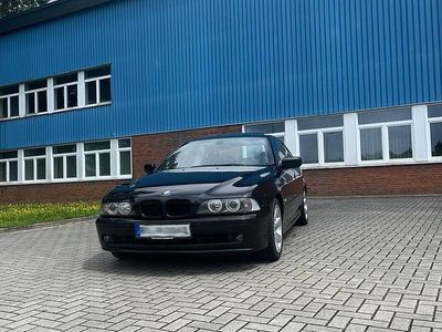 BMW 525