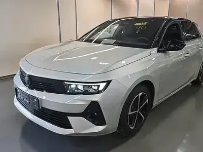 Gebraucht Opel Astra 131 PS (96 kW) 2025 Grau Kleinwagen
