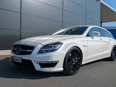 Gebraucht Mercedes CLS63 AMG Shooting Brake AMG 557 PS (409 kW) 2014 Weiß Kombi