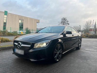 Gebraucht Mercedes CLA200 136 PS (100 kW) 2014 Schwarz Limousine