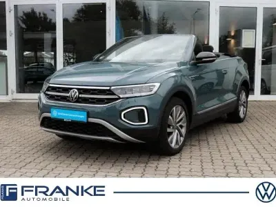 Gebraucht VW T-Roc Cabriolet Move 110 PS (80 kW) 2023 Petroleum blue (blau) Cabrio