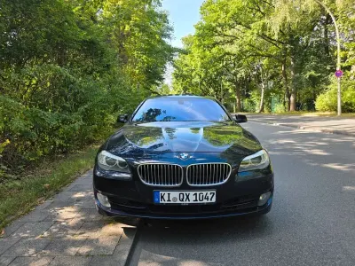 Gebraucht BMW 525 204 PS (150 kW) 2011 Blau Limousine