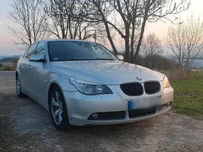 Gebraucht BMW 520 172 PS (126 kW) 2004 Silber Limousine