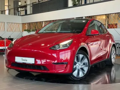 Usado Tesla Model Y Long Range AWD 378 kW (514 HP) 2022 Vermelho SUV